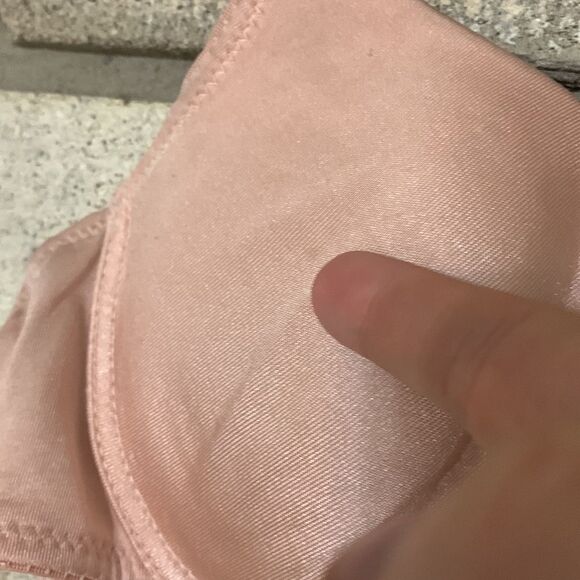 3for$20 bra has underwire 36C - Picture 5 of 5